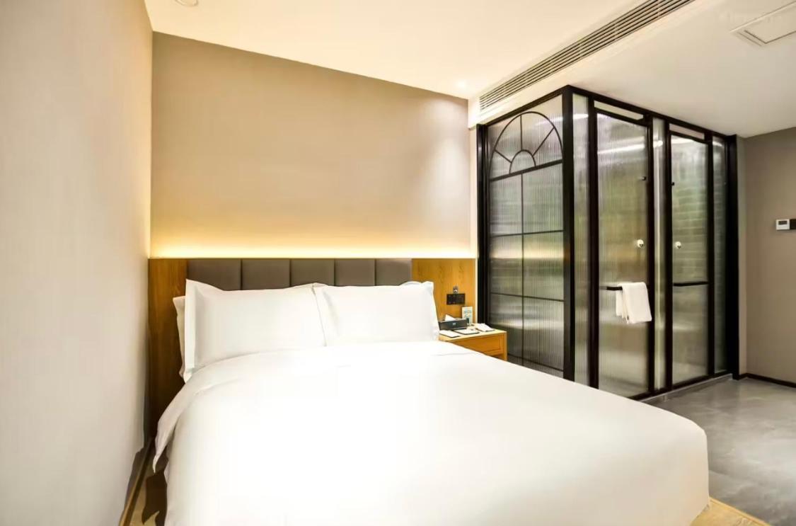 True Go Hotel - Shanghai Jing'An Temple Nanjing West Road Екстериор снимка