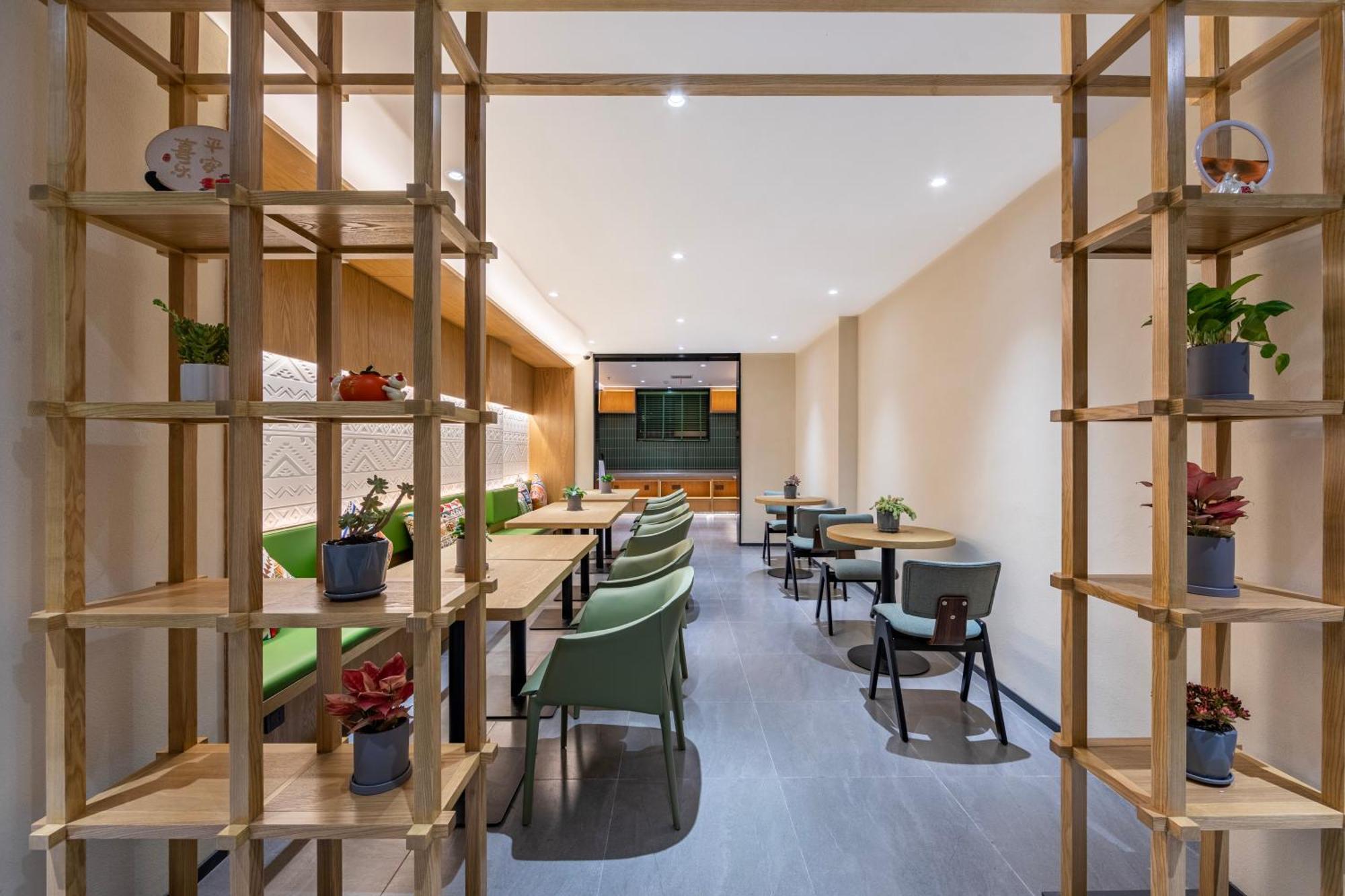 True Go Hotel - Shanghai Jing'An Temple Nanjing West Road Екстериор снимка