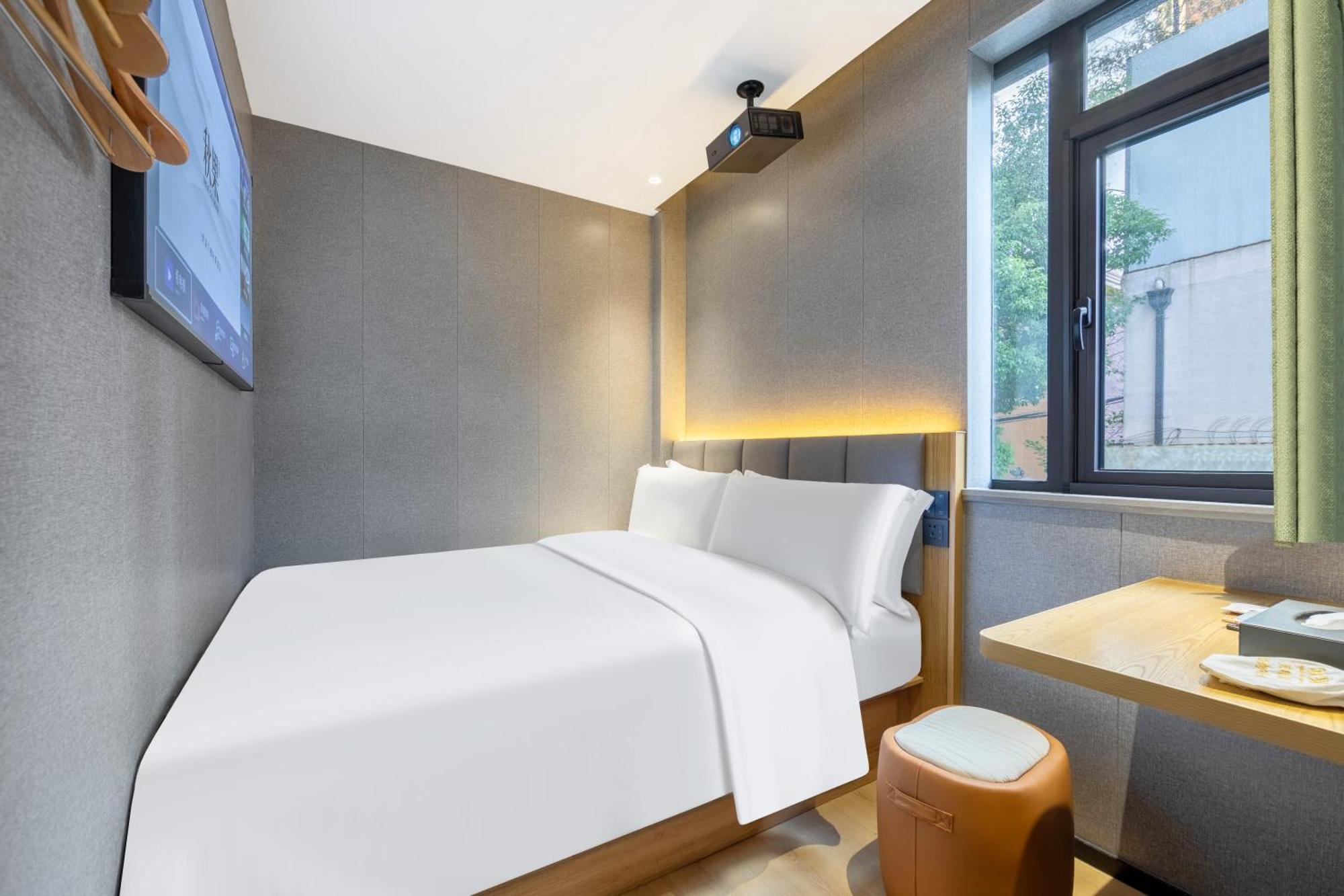 True Go Hotel - Shanghai Jing'An Temple Nanjing West Road Екстериор снимка